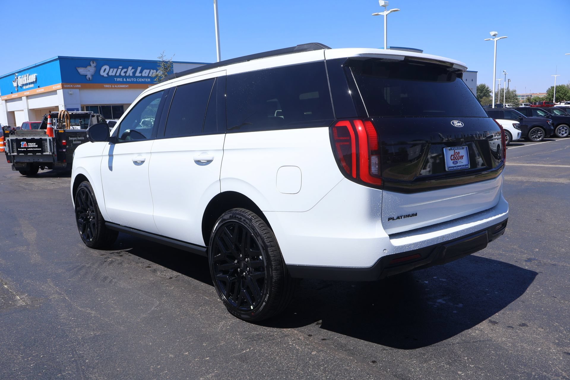 New 2027 Ford Expedition Platinum w/ Stealth Performance Package AWD/4WD image 26