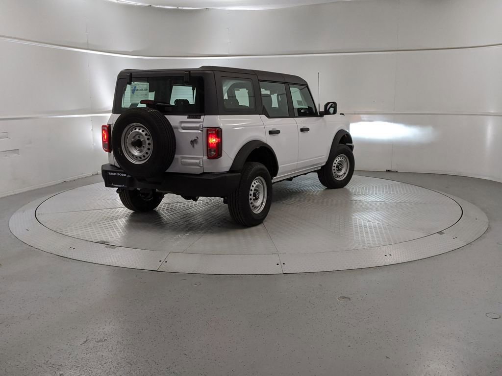 New 2025 Ford Bronco 4-Door image 3