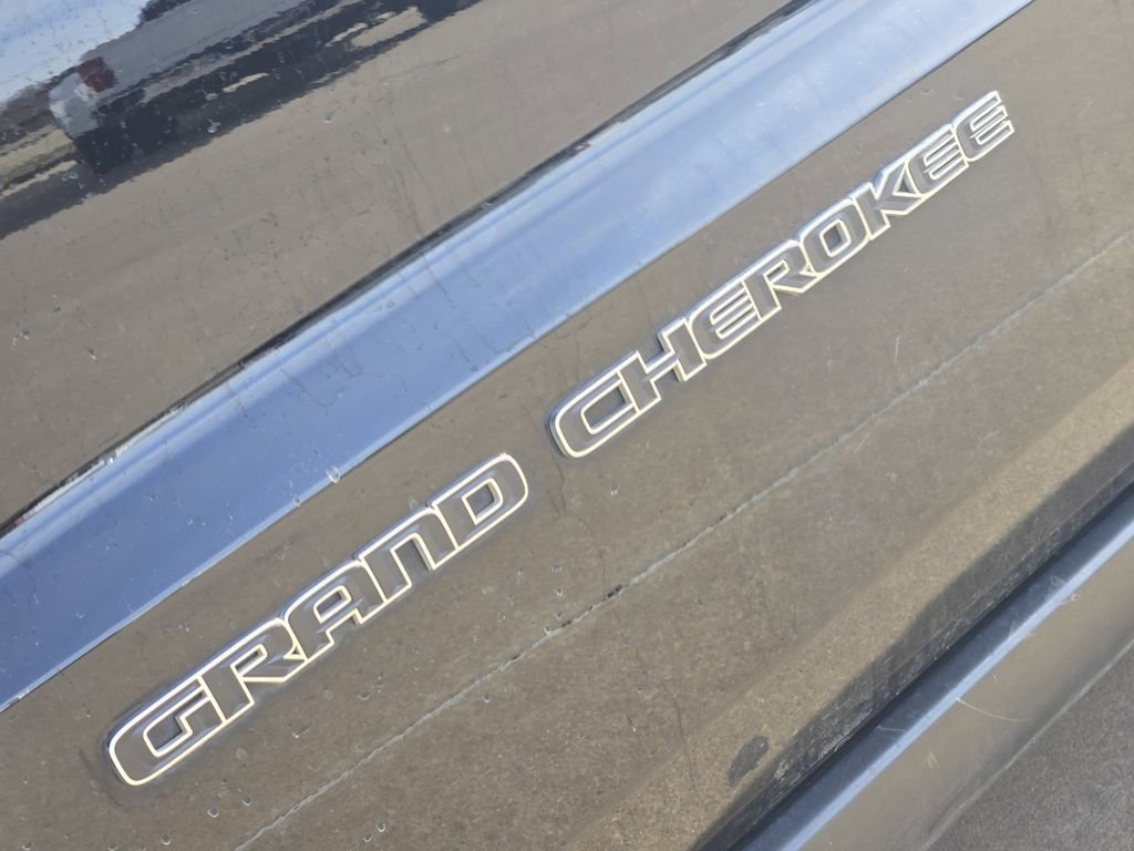 Used 2020 Jeep Grand Cherokee Laredo image 33