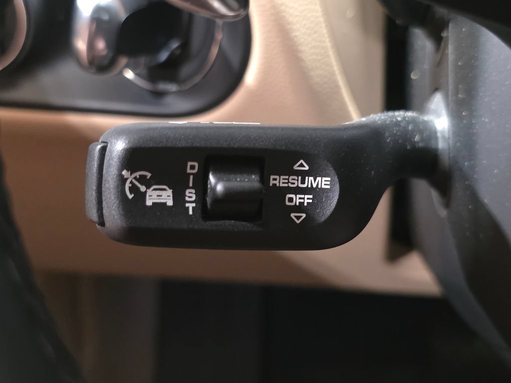 Certified 2026 Porsche Macan AWD/4WD image 24