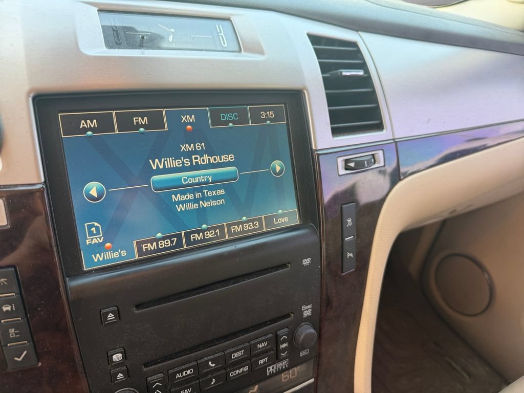 Used 2007 Cadillac Escalade AWD w/ Information Package image 26
