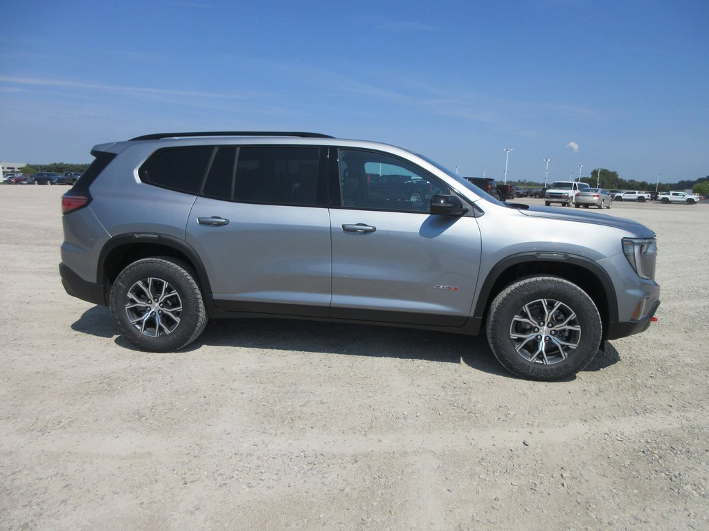 New 2026 GMC Acadia AT4 w/ Luxury Package image 3