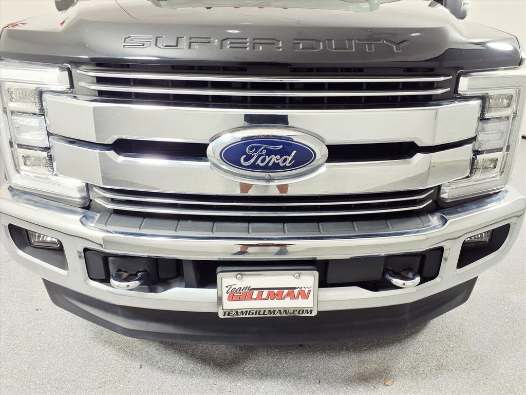 Used 2019 Ford F250 Lariat w/ Lariat Ultimate Package image 3