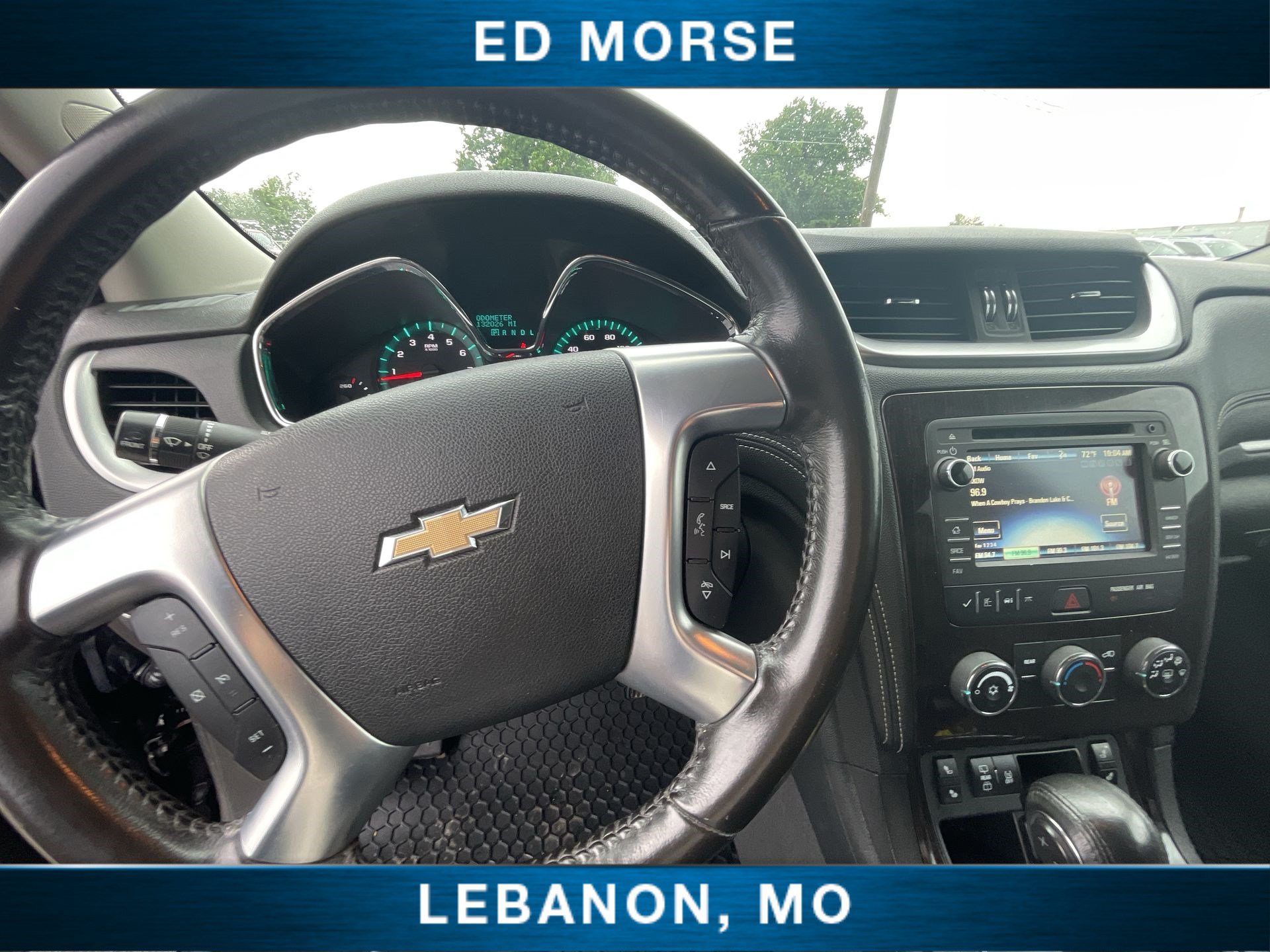 Used 2017 Chevrolet Traverse LT w/ Style and Technology Package FWD image 11