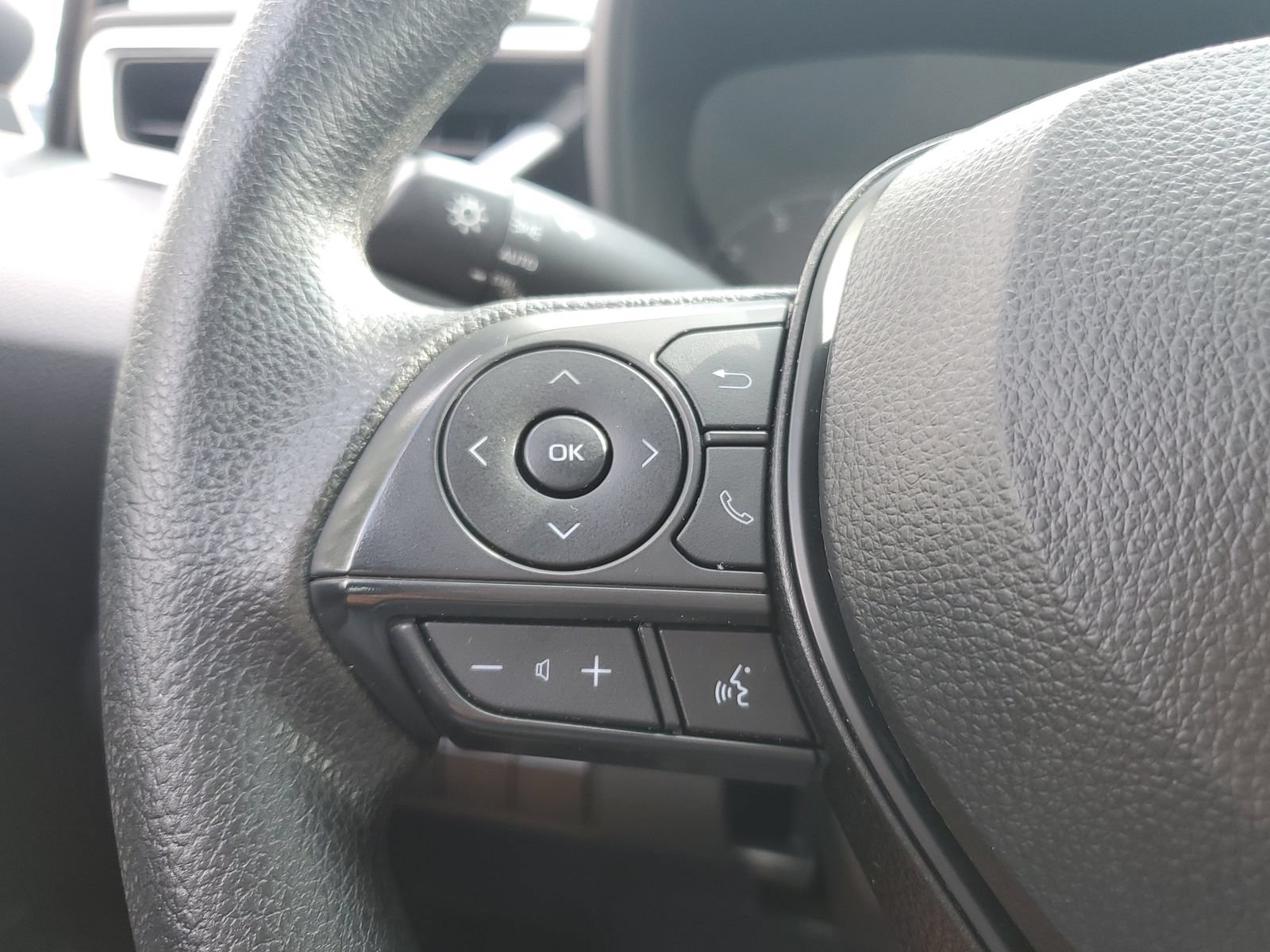 Certified 2024 Toyota Corolla LE FWD image 22