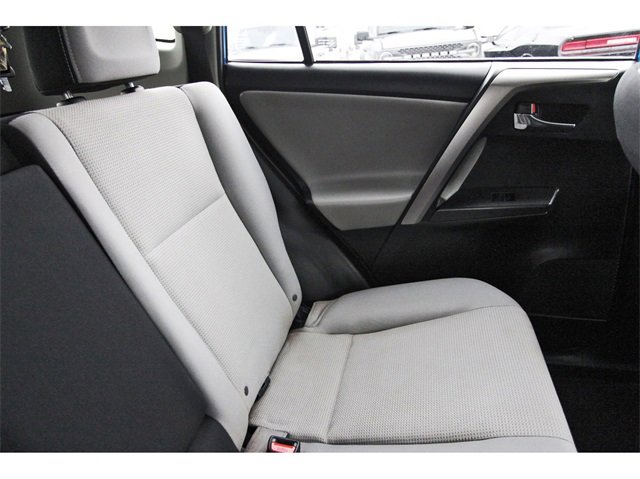 Used 2018 Toyota RAV4 XLE w/ Plus Extra Value Package image 9