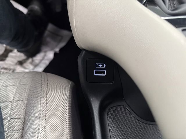 Certified 2023 Honda HR-V LX image 37