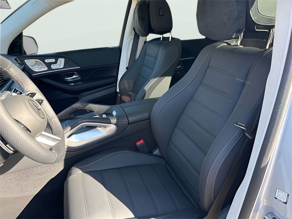 New 2026 Mercedes-Benz GLS 450 4MATIC image 10