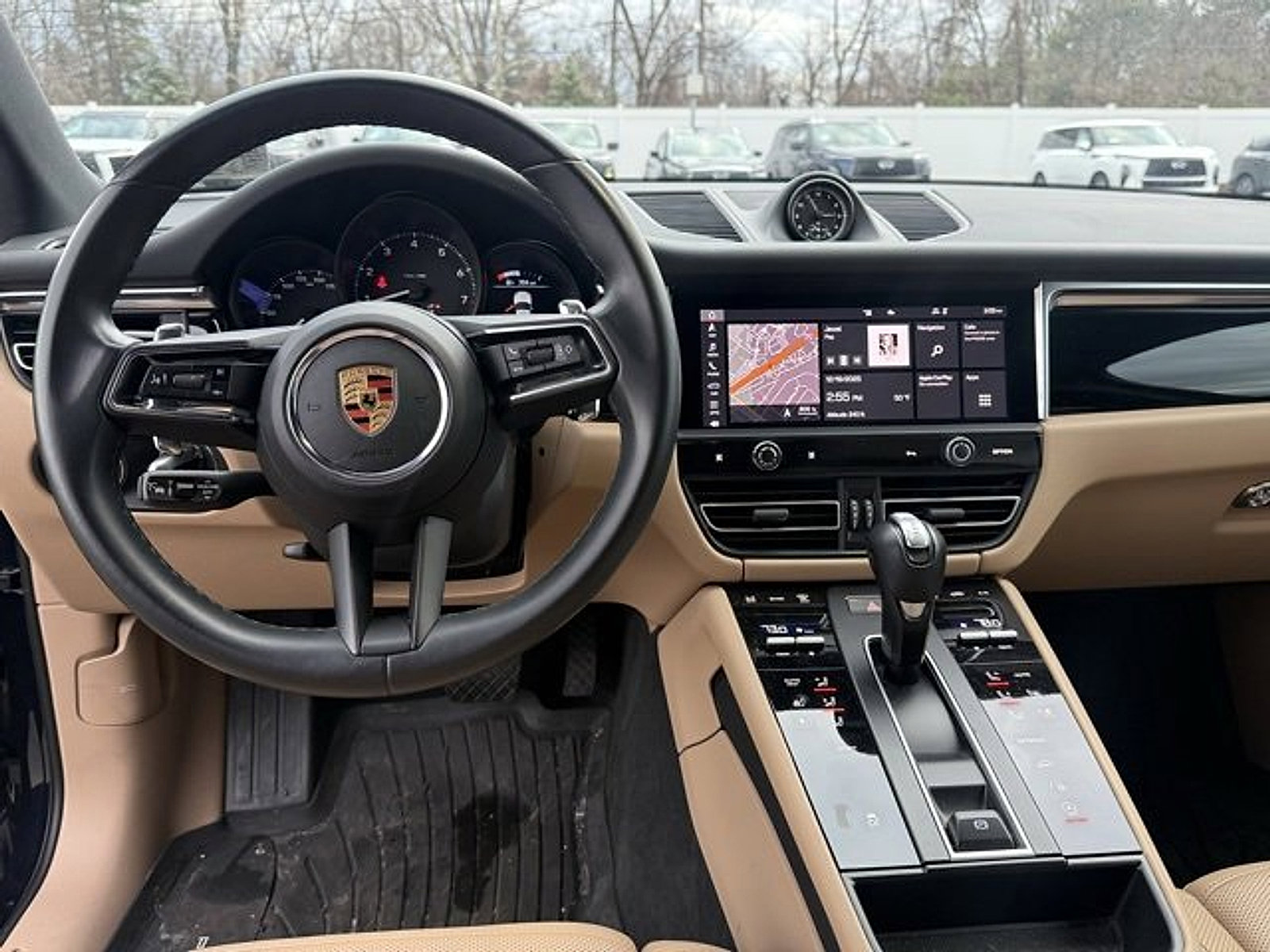 Used 2023 Porsche Macan Turbo image 13