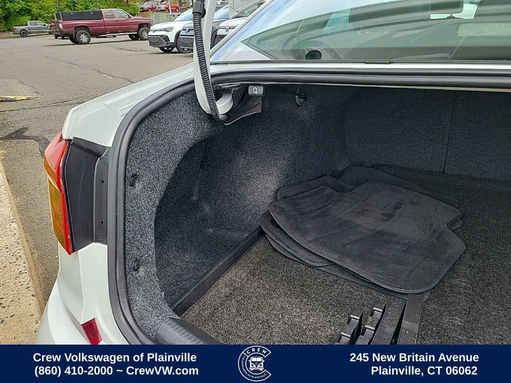 Used 2018 Volkswagen Passat 2.0T SE FWD image 50