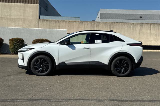 Certified 2026 Toyota C-HR AWD/4WD image 5