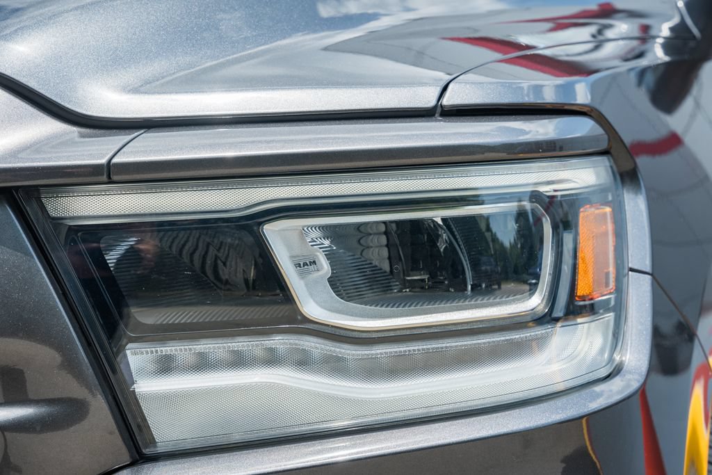 Used 2023 RAM 1500 Laramie AWD/4WD image 13