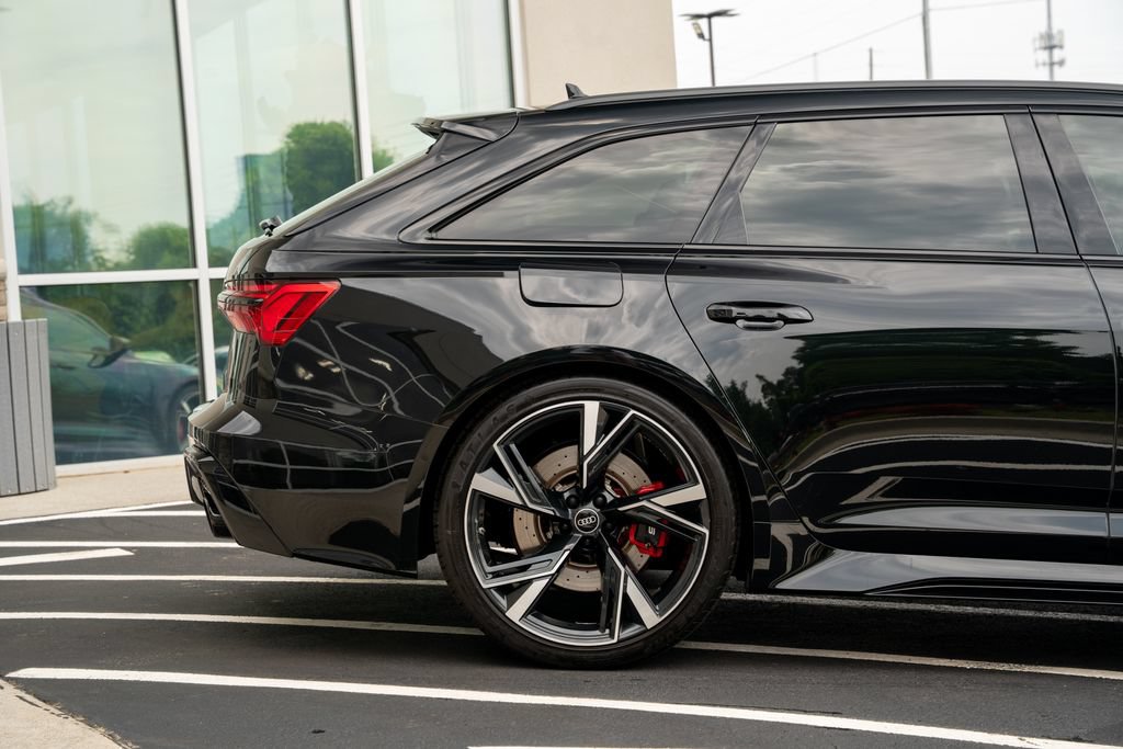 Used 2022 Audi RS 6 AWD/4WD image 13