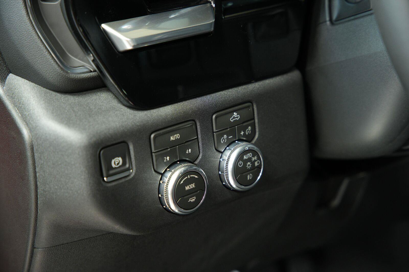 New 2026 GMC Sierra 1500 Elevation AWD/4WD image 38