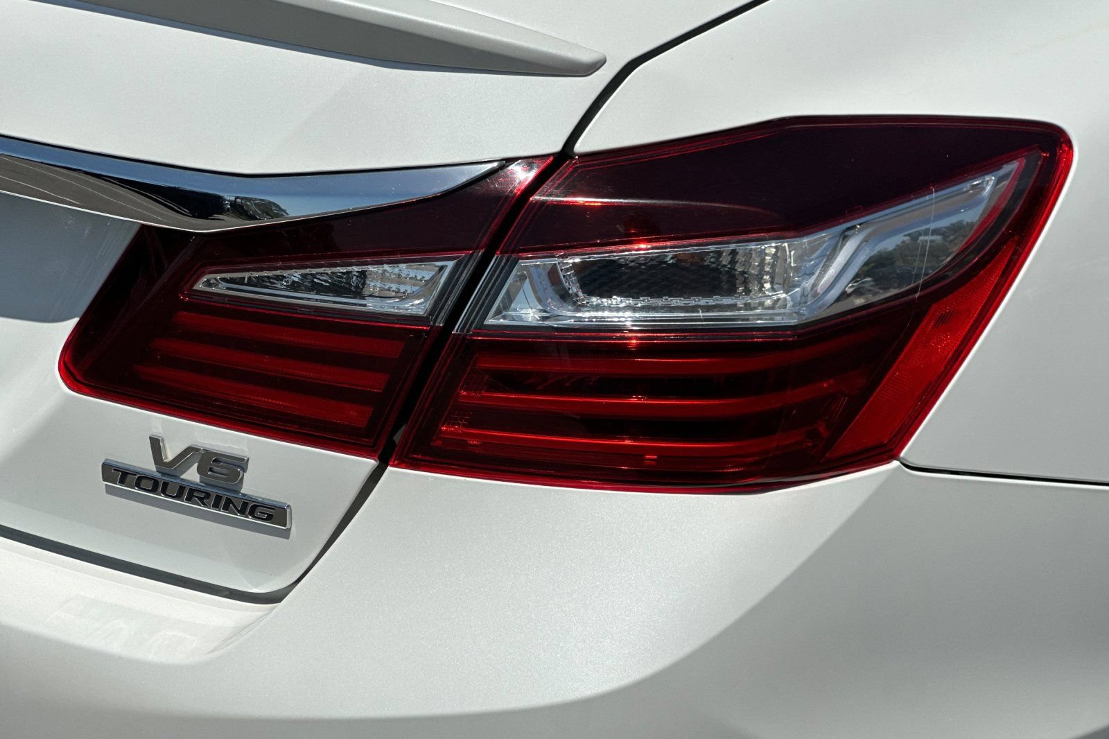 Used 2016 Honda Accord Touring image 36