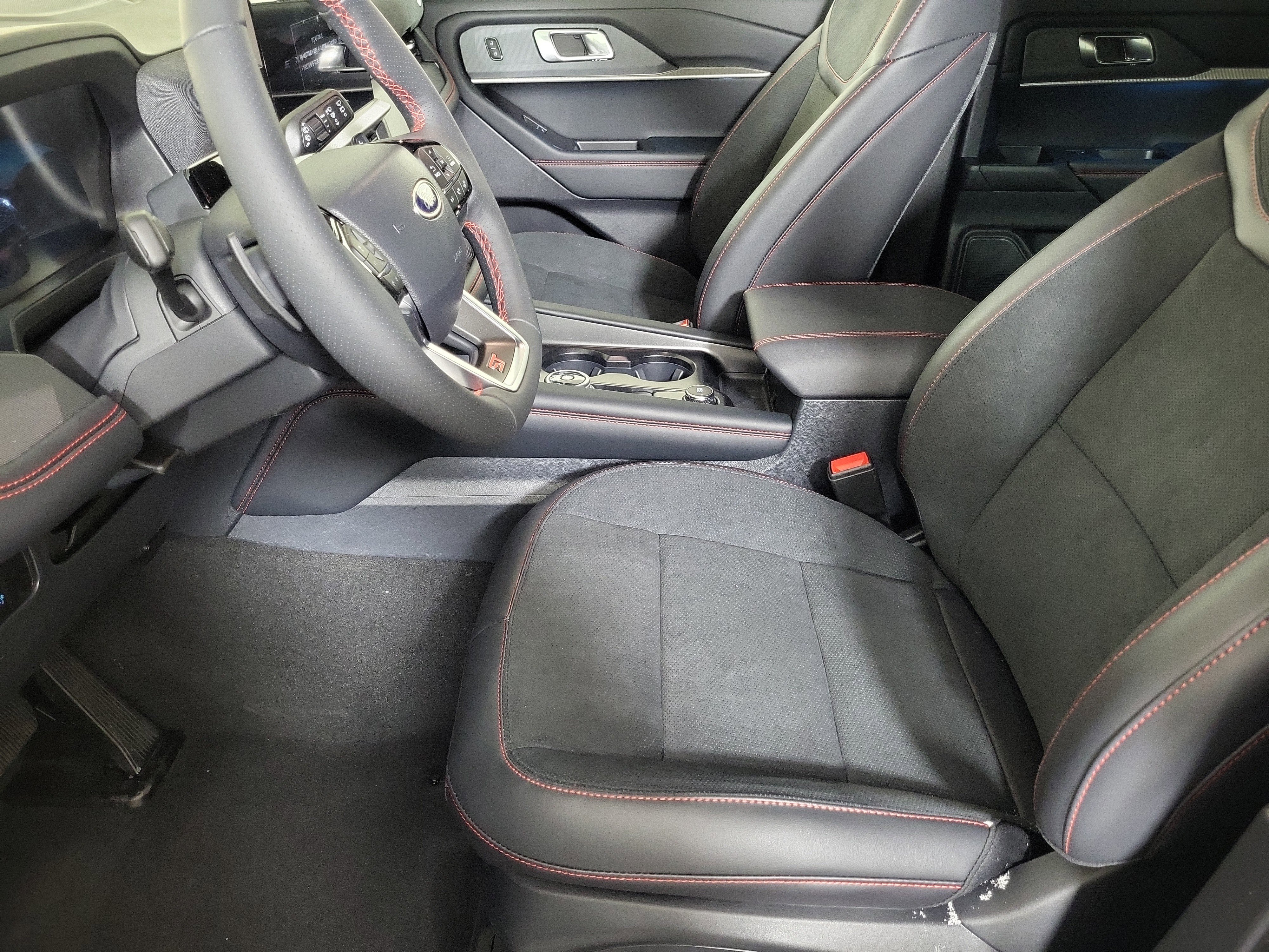 New 2026 Ford Explorer ST image 7