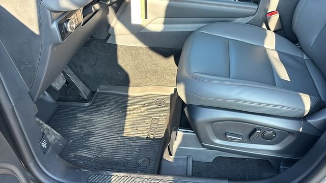 New 2026 Ford Explorer Active w/ Active Comfort Package AWD/4WD image 24