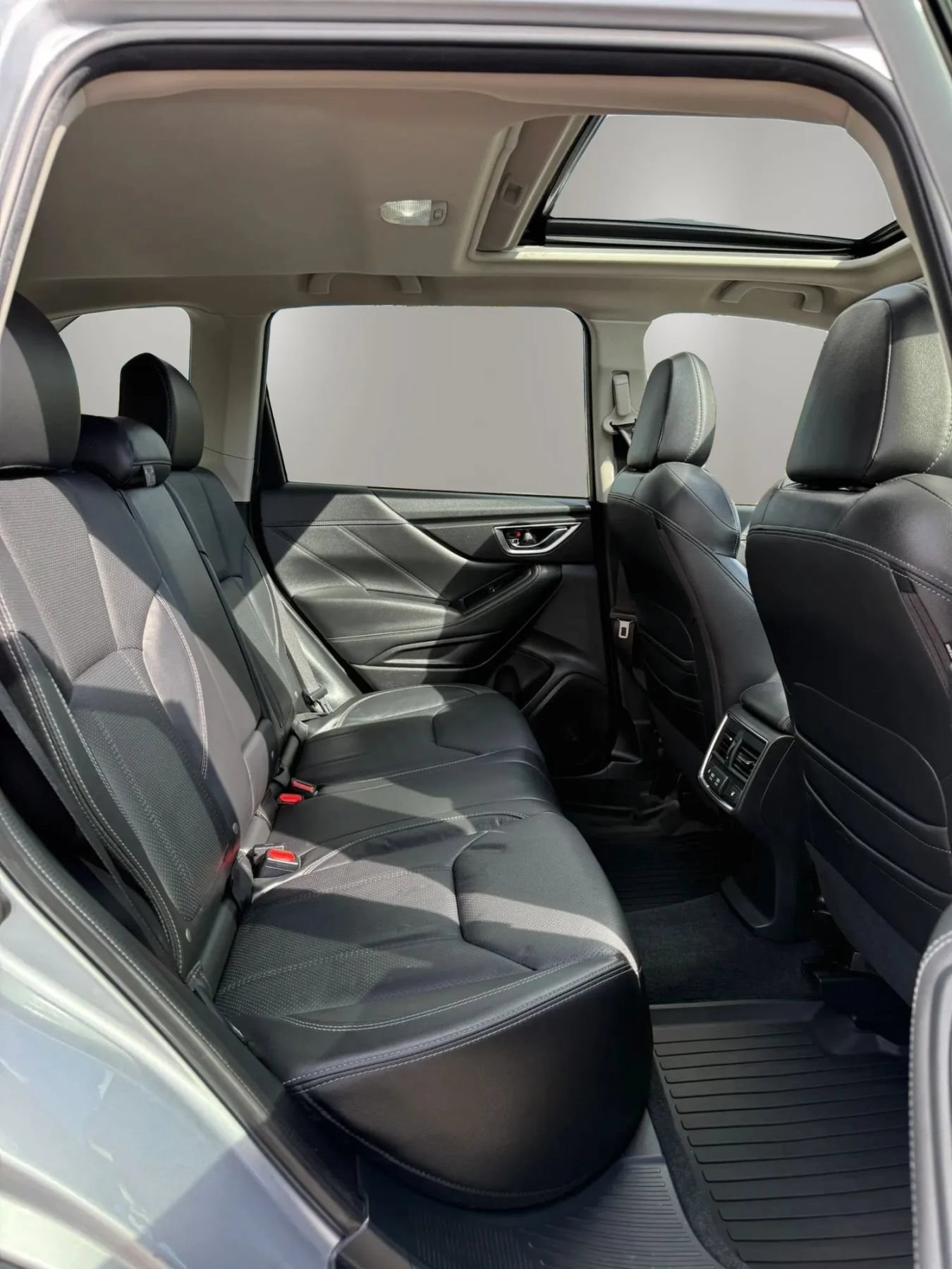 Used 2020 Subaru Forester Touring AWD/4WD image 18