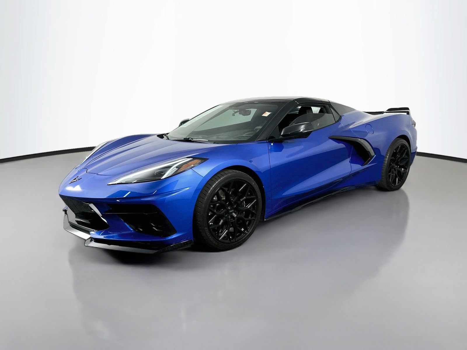 Used 2023 Chevrolet Corvette Stingray Premium Conv w/ Z51 Performance Package RWD image 4