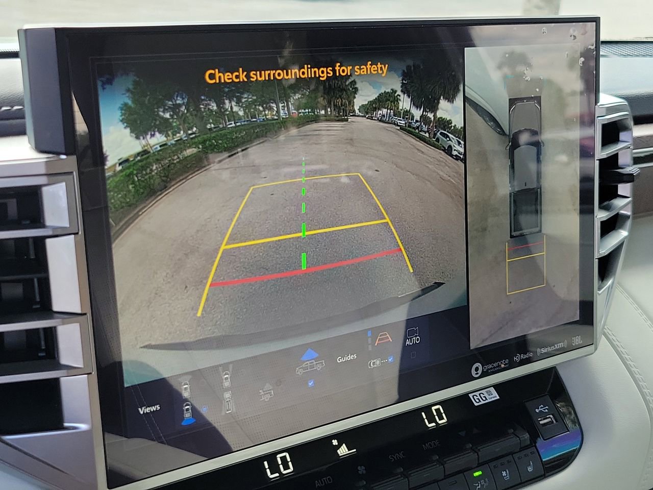 Used 2024 Toyota Tundra Capstone AWD/4WD image 25