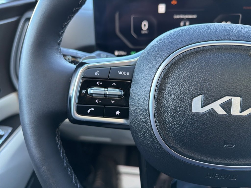 Used 2025 Kia Sorento SX Prestige image 37