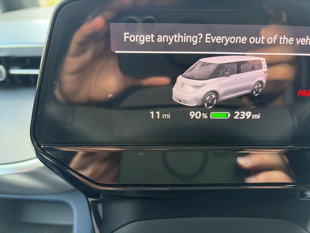 New 2025 Volkswagen ID. Buzz Pro S Plus AWD/4WD image 10