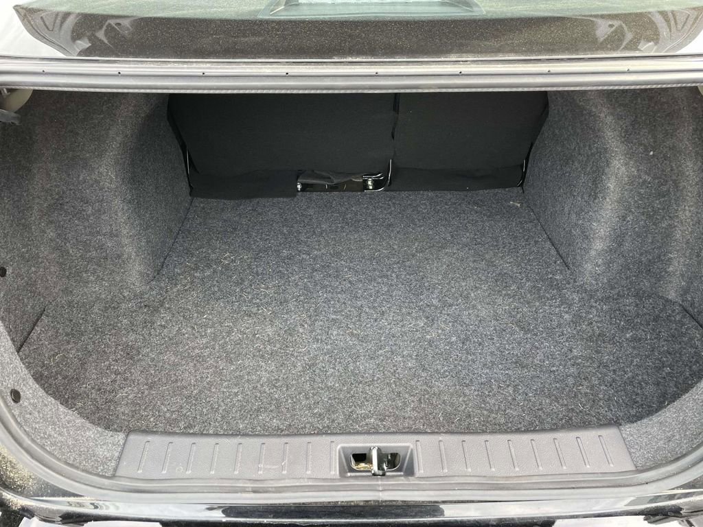 Used 2025 Nissan Versa S w/ S Plus Package image 10