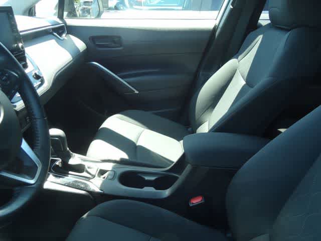Used 2022 Toyota Corolla Cross LE AWD/4WD image 9