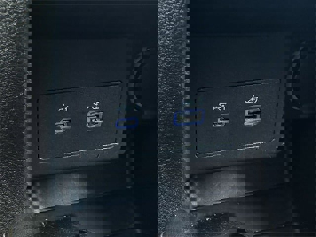 Used 2023 Nissan Kicks SV image 24