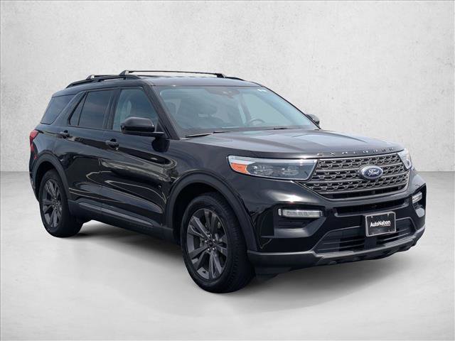 Used 2023 Ford Explorer XLT w/ Equipment Group 202A RWD image 3