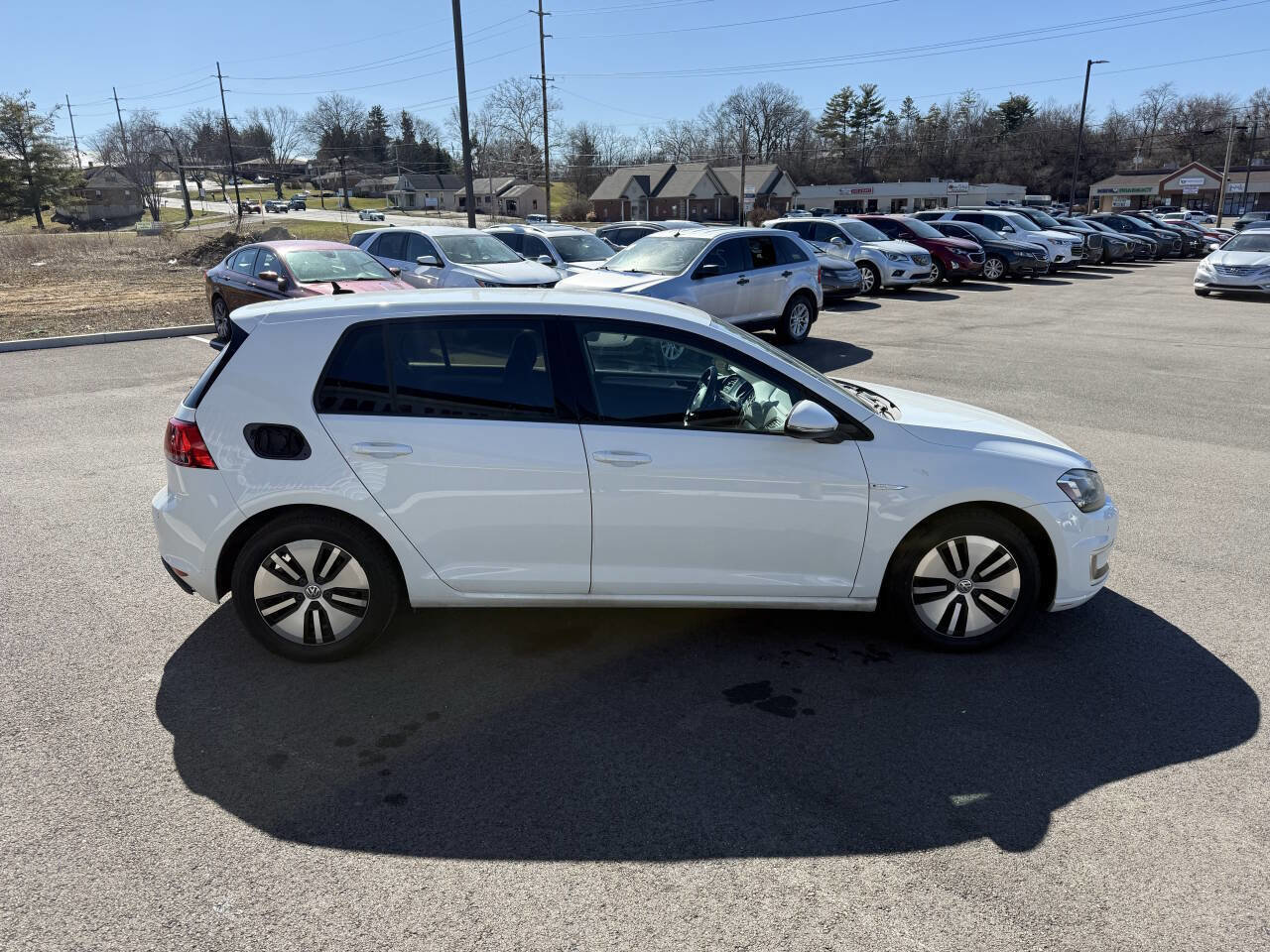 Used 2015 Volkswagen e-Golf SEL Premium FWD image 5