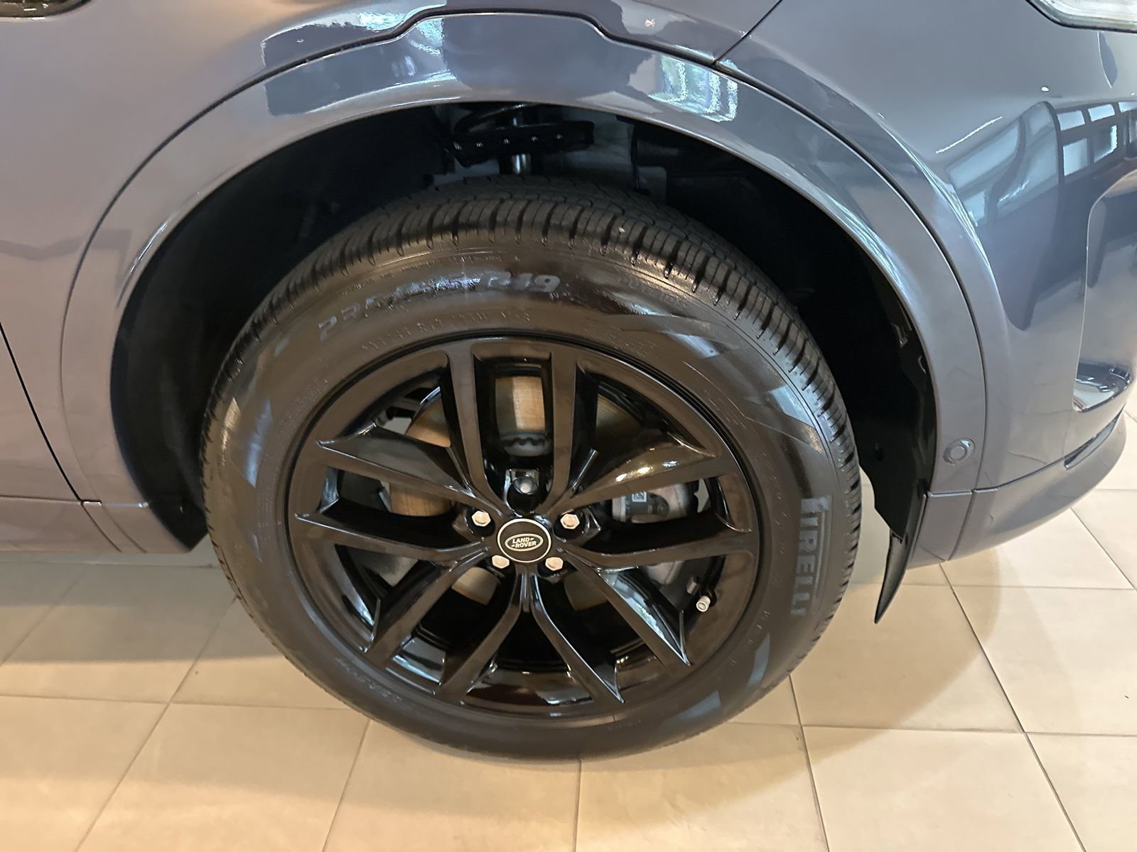 Certified 2025 Land Rover Discovery Sport S image 7