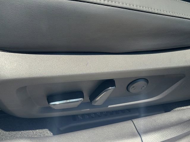 New 2025 Mitsubishi Outlander SE image 23