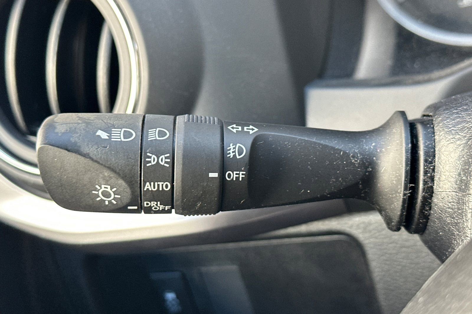 Certified 2022 Toyota Tacoma SR5 image 36