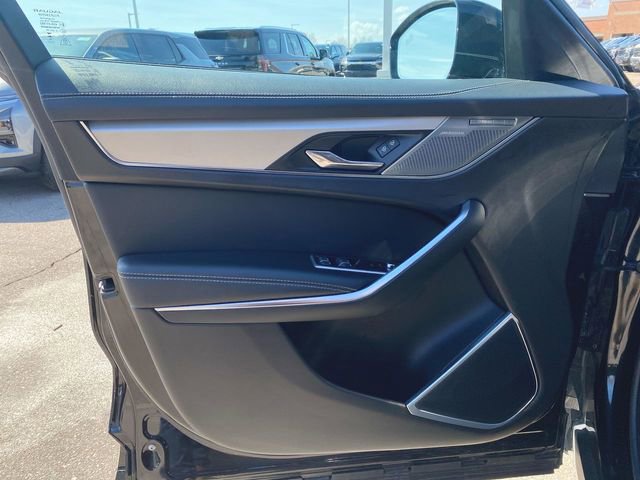 Used 2024 Jaguar F-PACE R-Dynamic S AWD/4WD image 23