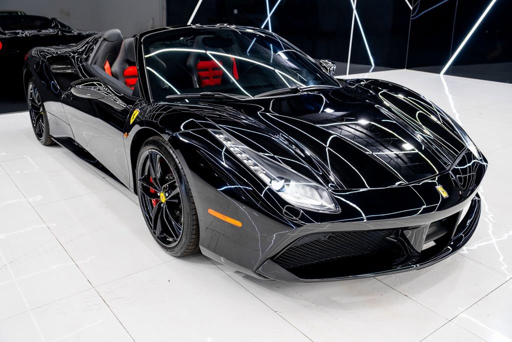 Used 2019 Ferrari 488 Spider image 8