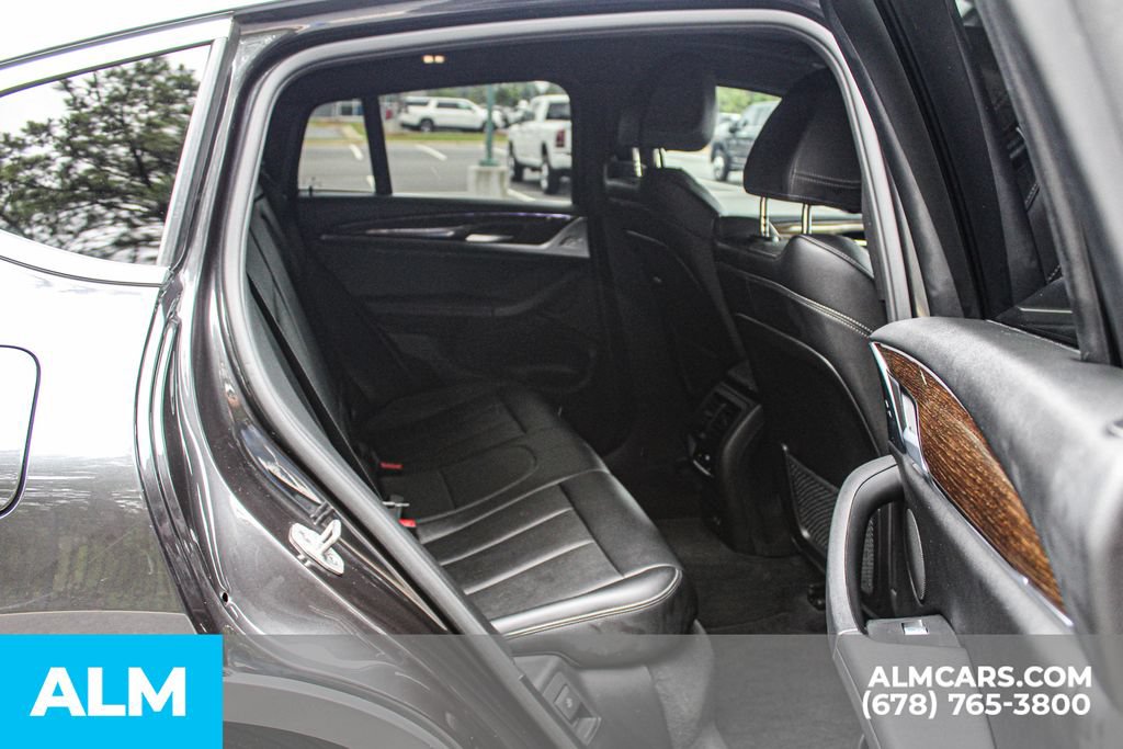 Used 2024 BMW X4 xDrive30i w/ Parking Assistance Package AWD/4WD image 17