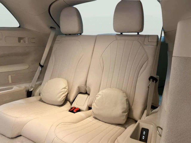 Used 2024 Mercedes-Benz EQS 450+ SUV image 22