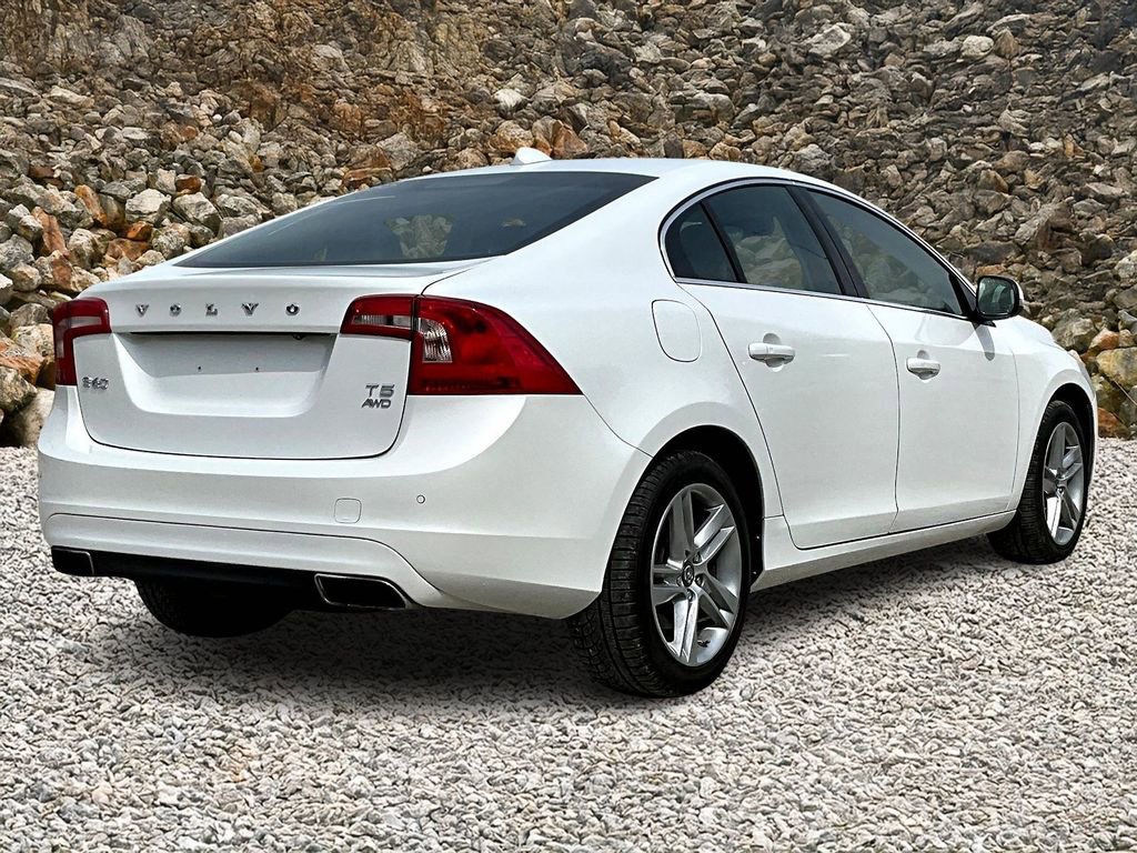 Used 2015 Volvo S60 T5 Platinum image 2