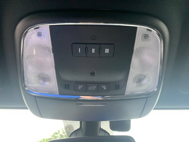 Used 2022 Jeep Grand Cherokee Laredo X AWD/4WD image 32