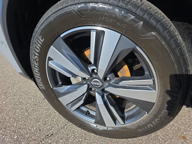 Certified 2023 Nissan Rogue Platinum w/ Platinum Premium Package AWD/4WD image 10