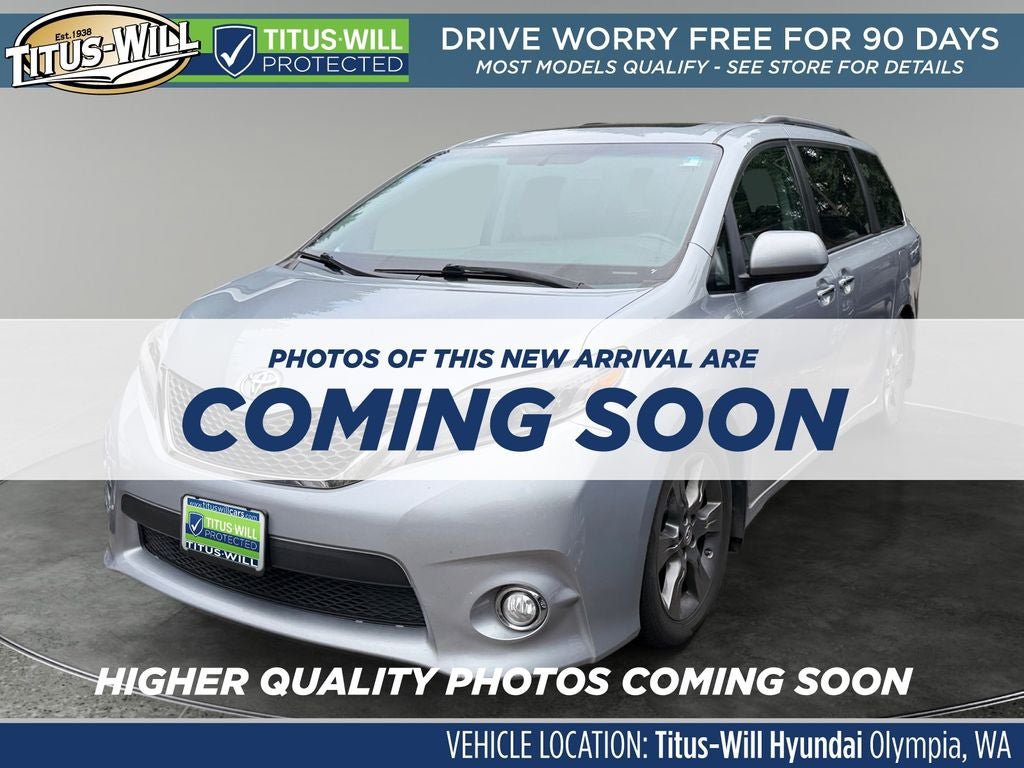 Used 2015 Toyota Sienna SE FWD image 3