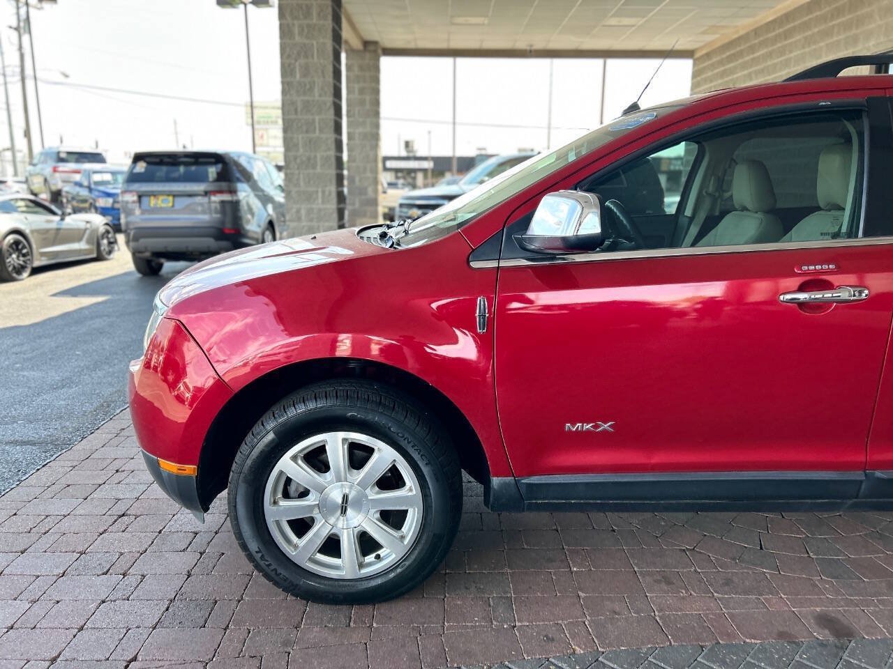 Used 2010 Lincoln MKX 2WD image 5