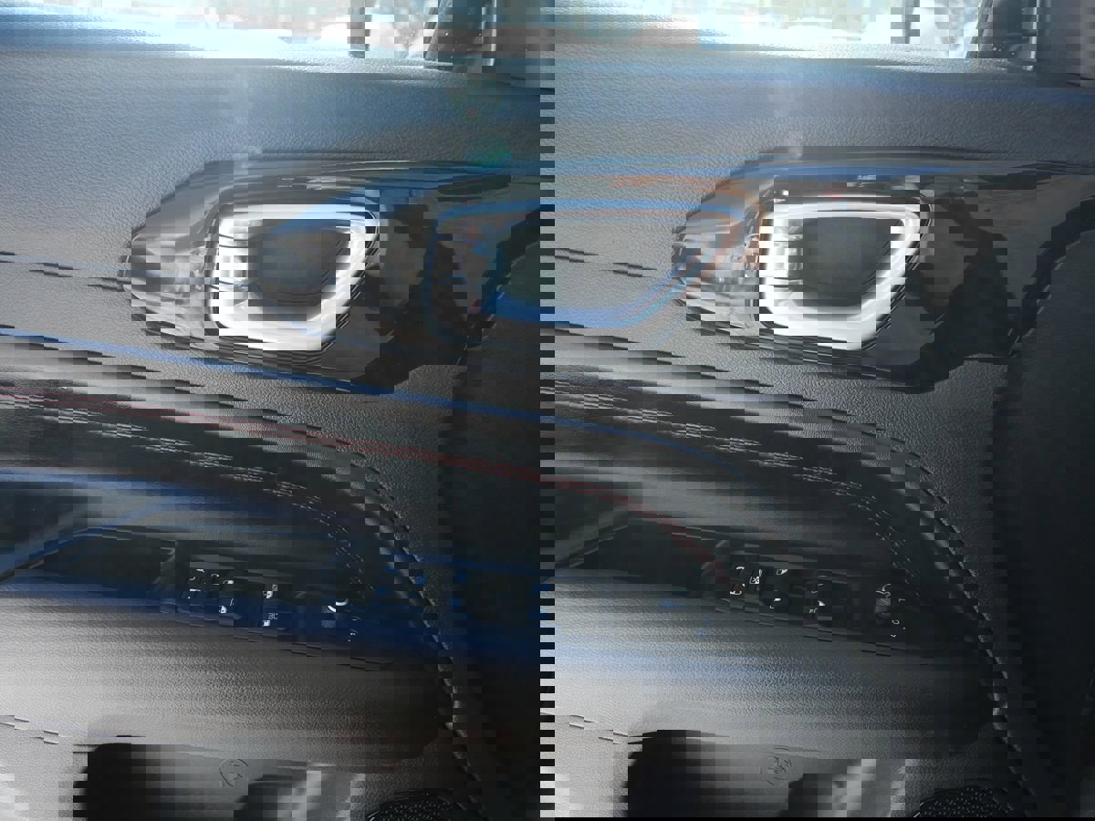 Used 2022 Jeep Compass Trailhawk image 14