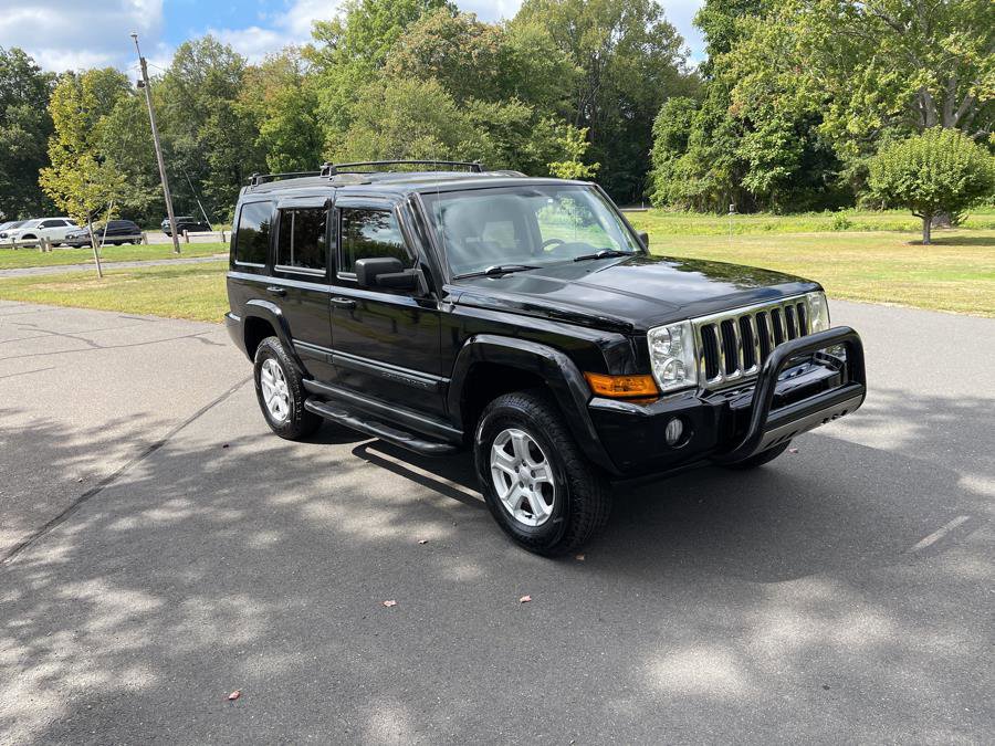 Used 2007 Jeep Commander Sport image 3