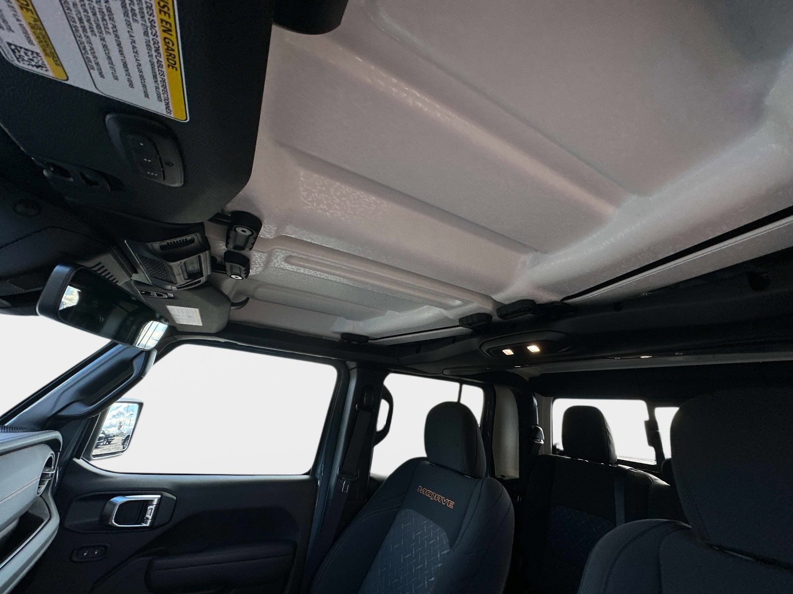 New 2026 Jeep Gladiator Mojave w/ Steel Bumper Group image 33