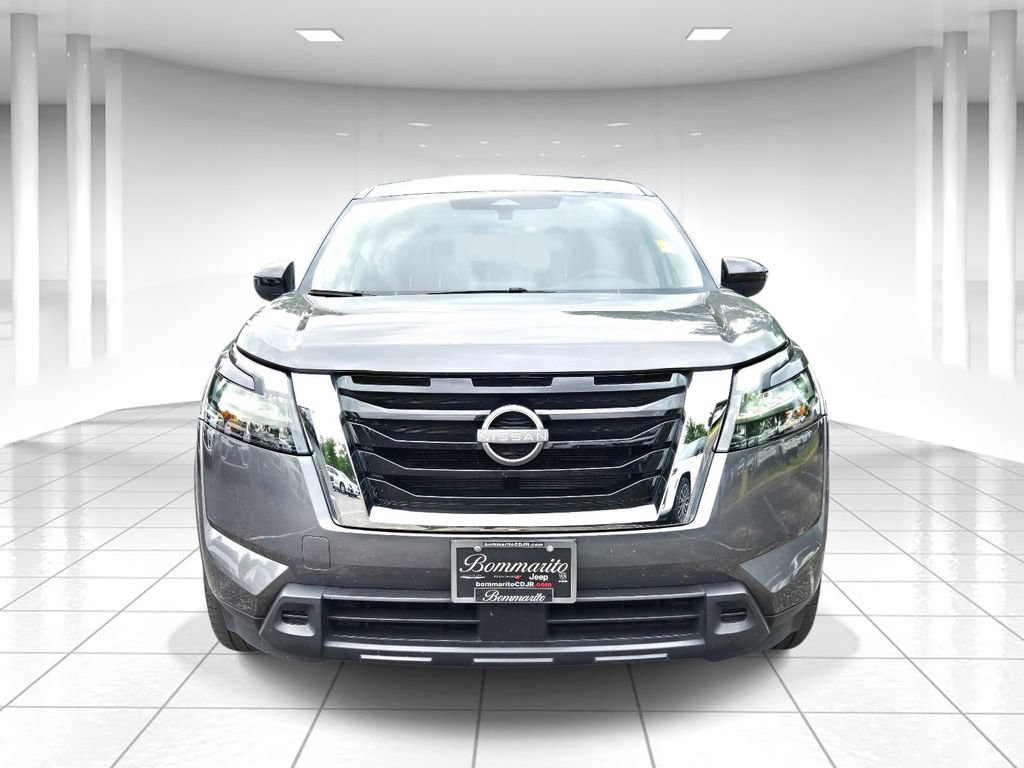 Used 2024 Nissan Pathfinder S FWD image 8