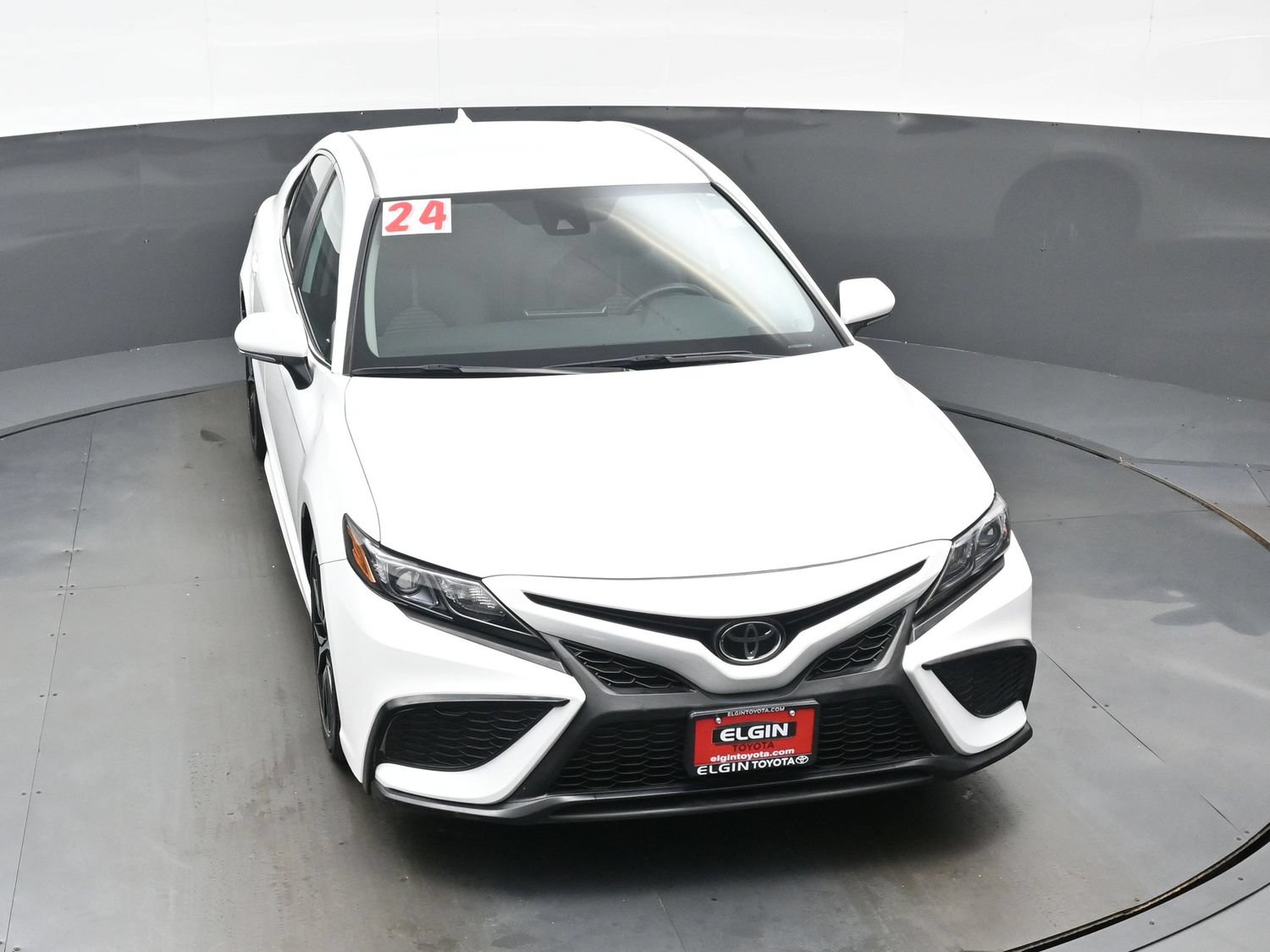 Used 2024 Toyota Camry SE AWD/4WD image 35