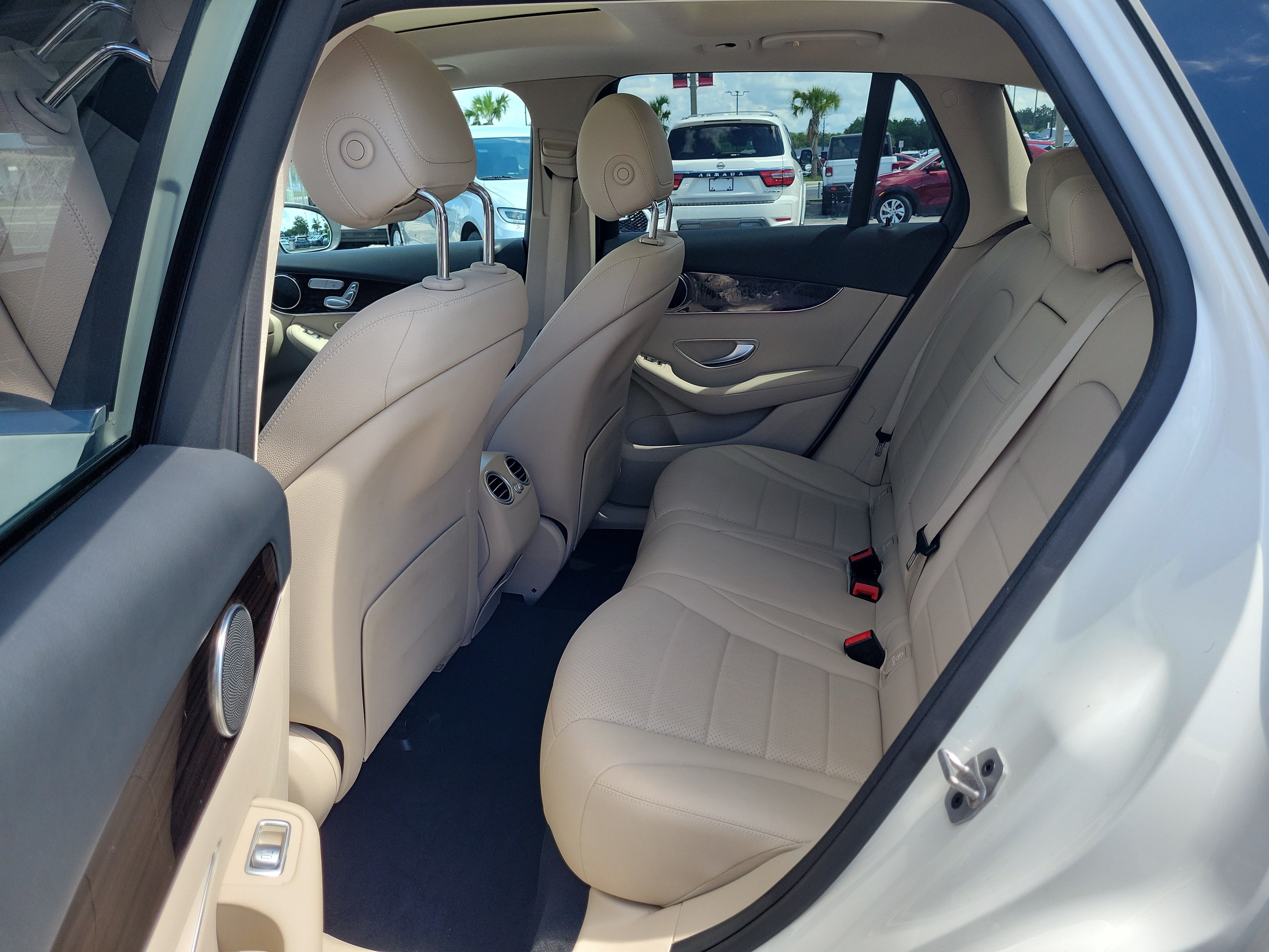 Used 2022 Mercedes-Benz GLC 300 image 17