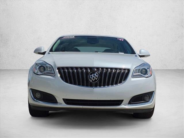 Used 2017 Buick Regal Premium FWD video 2